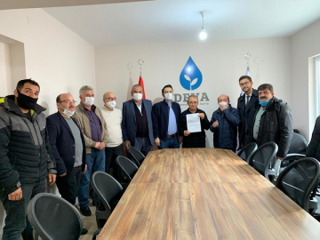 DEVA PARTİSİ MERKEZ İLÇE BAŞKANI BEKİR MUSTAFAOĞLU MAZBATASINI ALDI