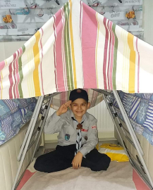 EVLERİ İZCİ KAMPINA DÖNÜŞTÜRDÜLER