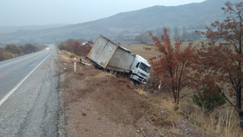 YAĞMUR KAZALARI DA BERABERİNDE GETİRDİ