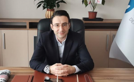 ÇİVİTCİOĞLU'NUN "RUM MUSUN YUNAN MI" SORUSUNA AVŞAR'DAN CEVAP