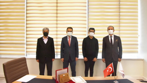 ON KITA BİR VATAN İLELEBET İSTİKLÂL