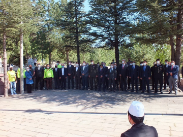 RAMAZAN BAYRAMI AREFESİNDE ŞEHİTLERİMİZ UNUTULMADI