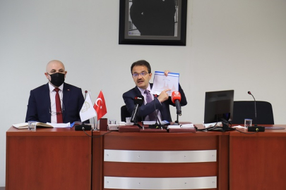 VALİ AYAZ: "SALGIN HENÜZ BİTMEDİ, SIRASI GELEN VATANDAŞLARIMIZ AŞILARINI OLMALI"