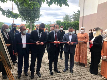 ILGAZ HALK EĞİTİM MERKEZİ'NDE YIL SONU SERGİSİ