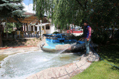 İLAÇLAMA EKİPLERİNİN VEKTÖR İLE MÜCADELESİ DEVAM EDİYOR