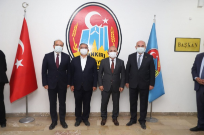 BAŞKAN ESEN BAKAN YARDIMCISI FATİH METİN VE BERABERİNDEKİ HEYETİ AĞIRLADI