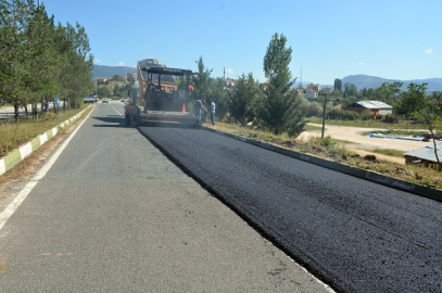 ILGAZ'DA ALTYAPI VE ASFALT ÇALIŞMALARI DEVAM EDİYOR