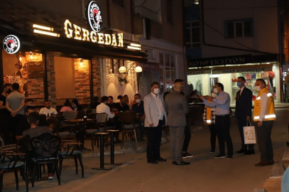 VALİ AYAZ SALGIN DENETİMLERİNİ ARA VERMEDEN SÜRDÜRÜYOR