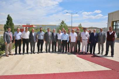 REKTÖR ÇİFTÇİ ÇANKIRI VE İLÇELERİNDEKİ ESNAF ODALARI BAŞKANLARI İLE GÖRÜŞTÜ