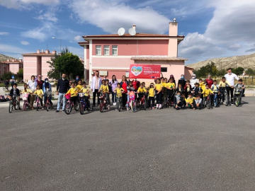 ÇOCUKLAR SAĞLIKLI YAŞAM İÇİN HAREKETLENDİ