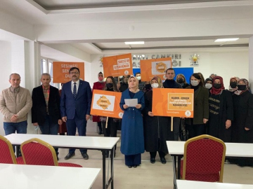 AK PARTİ 81 İL KADIN KOLLARI BASIN AÇIKLAMASI