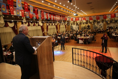 BAŞKAN ESEN ÖĞRETMENLERLE YEMEKTE BULUŞTU