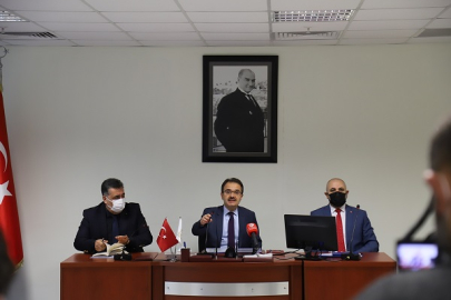 VALİ AYAZ BU AYKİ BASIN TOPLANTISINDA ÖNEMLİ AÇIKLAMALARDA BULUNDU