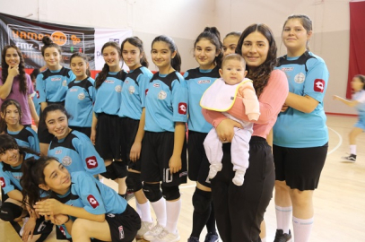 ALKIŞLAR FATMA ÖĞRETMENE