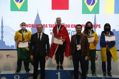 ÇANKIRI'LI SEÇİL ER PARA TAEKWONDO'DA DÜNYA ŞAMPİYONU OLDU