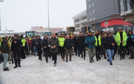 ÇANKIRI GELİNLİĞİ GİYDİ EKİPLER TEYAKKUZA GEÇTİ