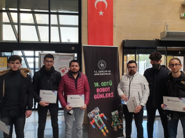 ÇAKÜ ROBOTİK TOPLULUĞU ULUSLARARASI ODTÜ ROBOT GÜNLERİNDE