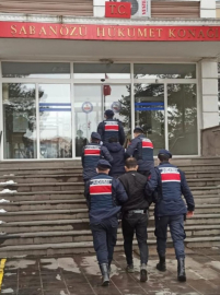 İL JANDARMA EKİPLERİ HIRSIZLARI YAKALIYOR YAŞLILARI ZİYARET EDİYOR