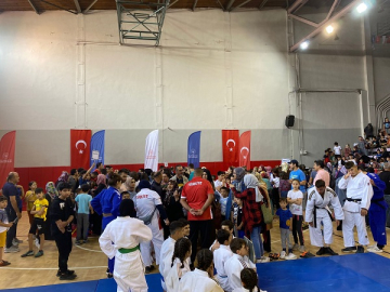 GSB SPOR OKULLARI 15 BRANŞTA AÇILDI