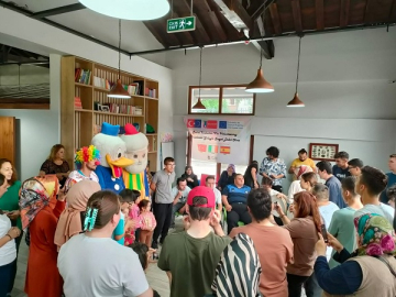 İSPANYOL VE İRLANDALI GENÇLERİN GÖNÜLLÜLÜK FAALİYETLERİ DEVAM EDİYOR