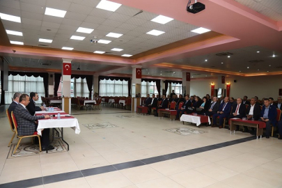 KURŞUNLU MUHTARLAR TOPLANTISINDA VALİ AYAZ'DAN ÖNEMLİ AÇIKLAMALAR