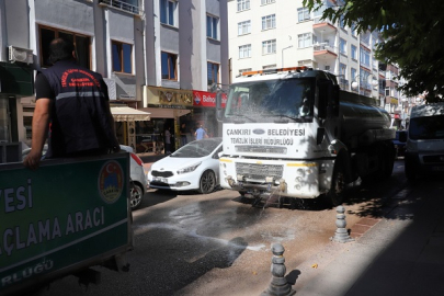 ÇANKIRI BELEDİYESİ'NDEN BAYRAM TEMİZLİĞİ