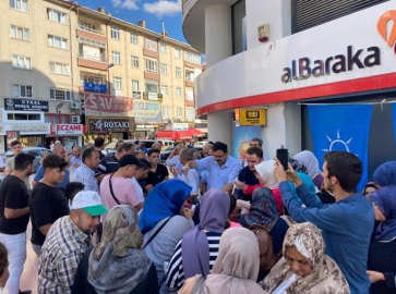 AK PARTİ İL TEŞKİLATINDAN AŞURE İKRAMI