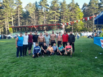 GELECEĞİN PEHLİVANLARI GÖZ DOLDURDU