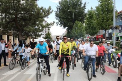 FESTİVAL COŞKUSU KENTİN DÖRT BİR YANINI SARDI