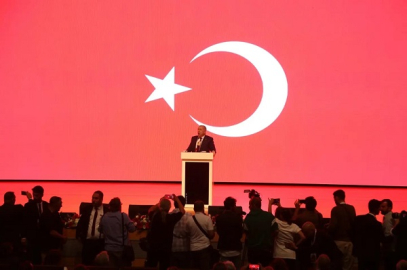 ZAFER PARTİSİ'NİN 1. OLAĞANÜSTÜ BÜYÜK KONGRESİ'NE GENÇLERDEN YOĞUN İLGİ