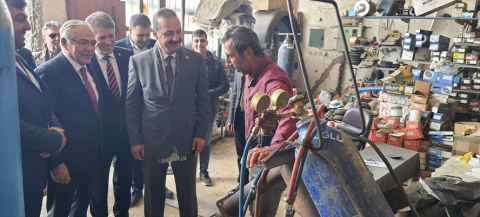 İYİ PARTİ İLÇE KONGRELERİ VE ESNAF ZİYARETLERİ HIZ KESMEDEN DEVAM EDİYOR