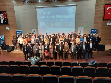 TİGAD KAYSERİ'DE YENİ NESİL GAZETECİLİĞİ ELE ALDI