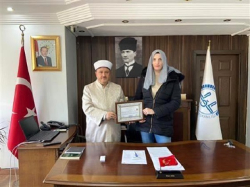 TATİL İÇİN KARABÜK'E GELEN POLONYALI KADIN MÜSLÜMAN OLDU