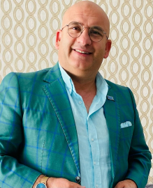 OKAN GEÇGEL: "BÜYÜK MEDYA KURULUŞLARI İLAN PASTASINI PAYLAŞMAK İSTEMİYOR"