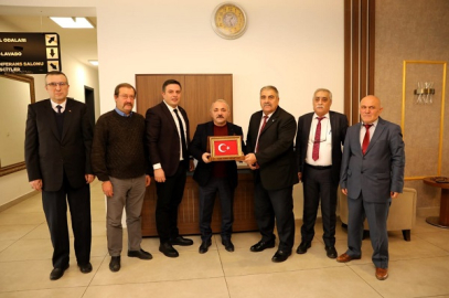 BAŞKAN ESEN SOSYAL DENGE SÖZLEŞMESİNİ İMZALADI