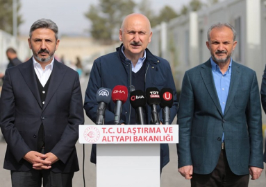BAKAN KARAİSMAİLOĞLU ADIYAMAN'DA KONTEYNER KENTTE BASIN AÇIKLAMASI YAPTI