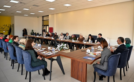 ÇAKÜ’DE 8 MART DÜNYA KADINLAR GÜNÜNDE GÜNDEM "DEPREM VE KADIN"