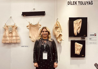 ÇAKÜ'DEN DOÇENT DİLEK TOLUYAĞ ESERLERİYLE ARTANKARA'DA