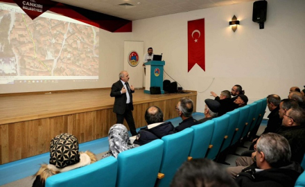 BAŞKAN ESEN KENTSEL DÖNÜŞÜM İÇİN DÜĞMEYE BASTI