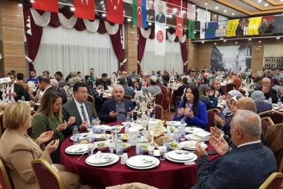 ÇANKIRI MHP MİLLETVEKİLİ ADAYLARI DÜZENLENEN İFTAR PROGRAMINDA TANITILDI