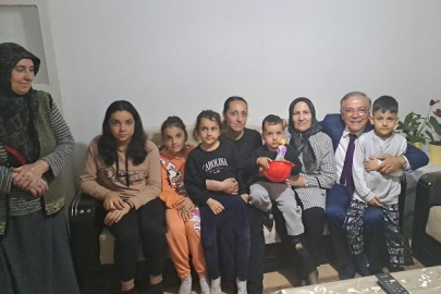 MEHMET ALİ KARAMEMİŞ İFTARDA 5 ÇOCUKLU AİLEYE KONUK OLDU