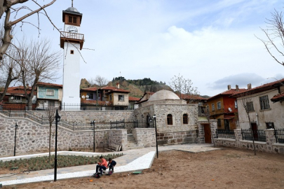 AHMET MECBUR EFENDİ KÜTÜPHANESİ'NİN RESTORASYONU TAMAMLANDI