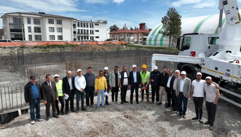 BAŞKAN SOPACI ÇERKEŞ'TE YARI OLİMPİK YÜZME HAVUZUNUN TEMELİNİ ATTI