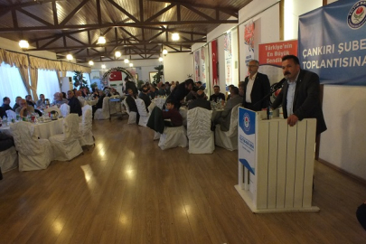 DÖNMEZ: "KURUŞ SENDİKACILIĞI DEĞİL DURUŞ SENDİKACILIĞI"