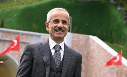 BAKAN URALOĞLU: "BAYRAM VE YAZ TATİLİ NEDENİYLE TRENLERDE KAPASİTE ARTIRILDI"