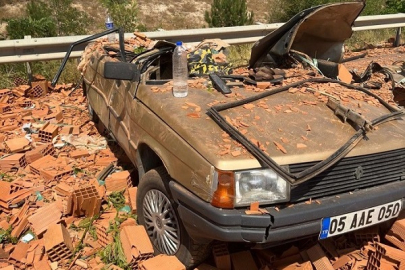 ÇERKEŞ'TE MEYDANA GELEN TRAFİK KAZASINDA 2 KİŞİ YARALANDI