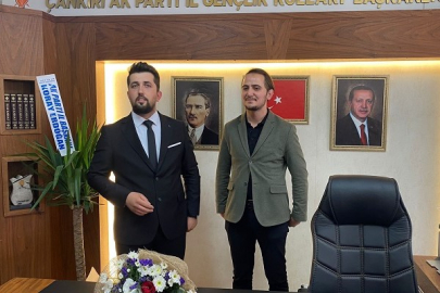 AK PARTİ İL GENÇLİK KOLLARINDA BAYRAK DEĞİŞİMİ