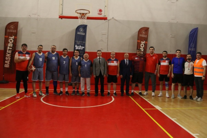 BAŞKAN ESEN BASKETBOL MÜSABAKALARININ AÇILIŞINI YAPTI