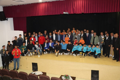 YILIN ENLERİ ÖDÜL TÖRENİNDE ÖDÜLLER SAHİPLERİNİ BULDU