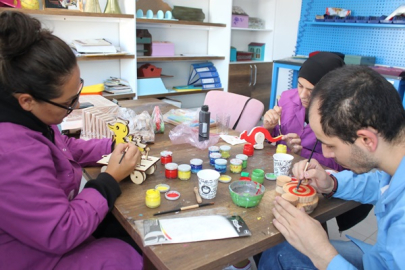 SOGEP DESTEĞİYLE ENGELLİ BİREYLER OYUNCAK ÜRETTİ